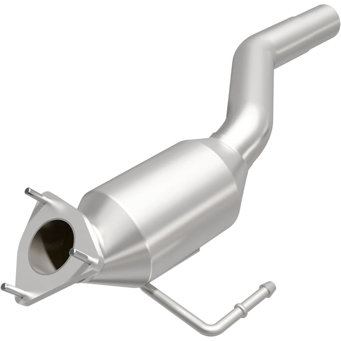 MagnaFlow 2004-2006 Volkswagen Touareg OEM Grade Federal / EPA Compliant Direct-Fit Catalytic Converter